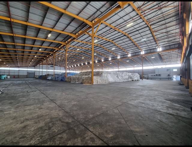 10,614M² WAREHOUSE TO LET IN MOBENI